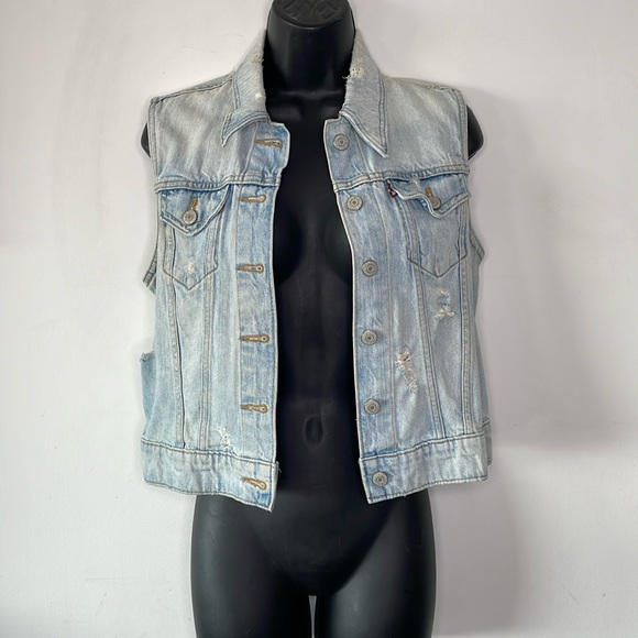 Levi Distressed Sleeveless Blue Jean Jacket sz MED - Picture 1 of 12